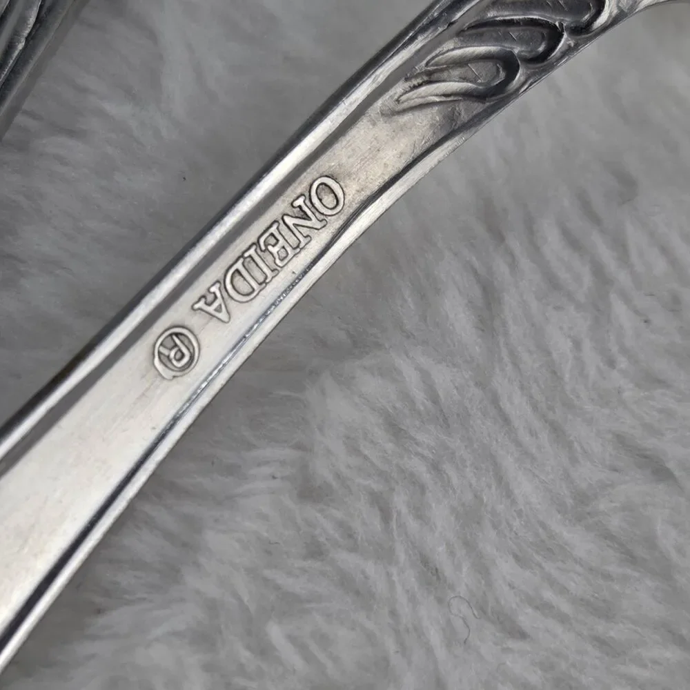 Oneida Camber Cresta Windswept Scroll 4‎ Salad Forks Stainless 6.5
